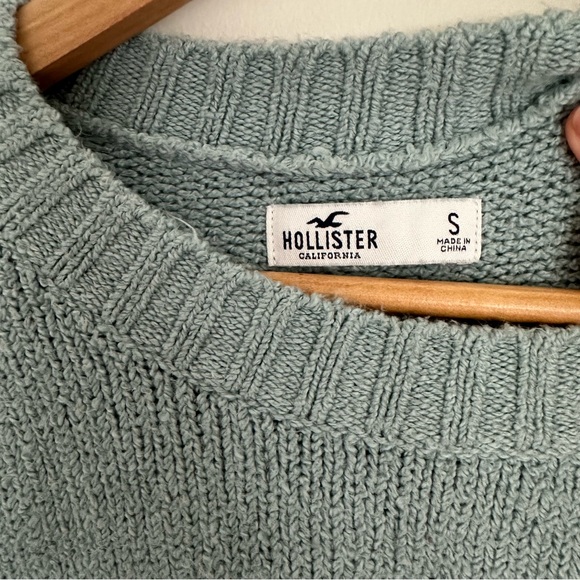 Hollister | Women’s Long Sleeve Sweater Light Blue Balloon Sleeve Soft - Picture 4 of 8